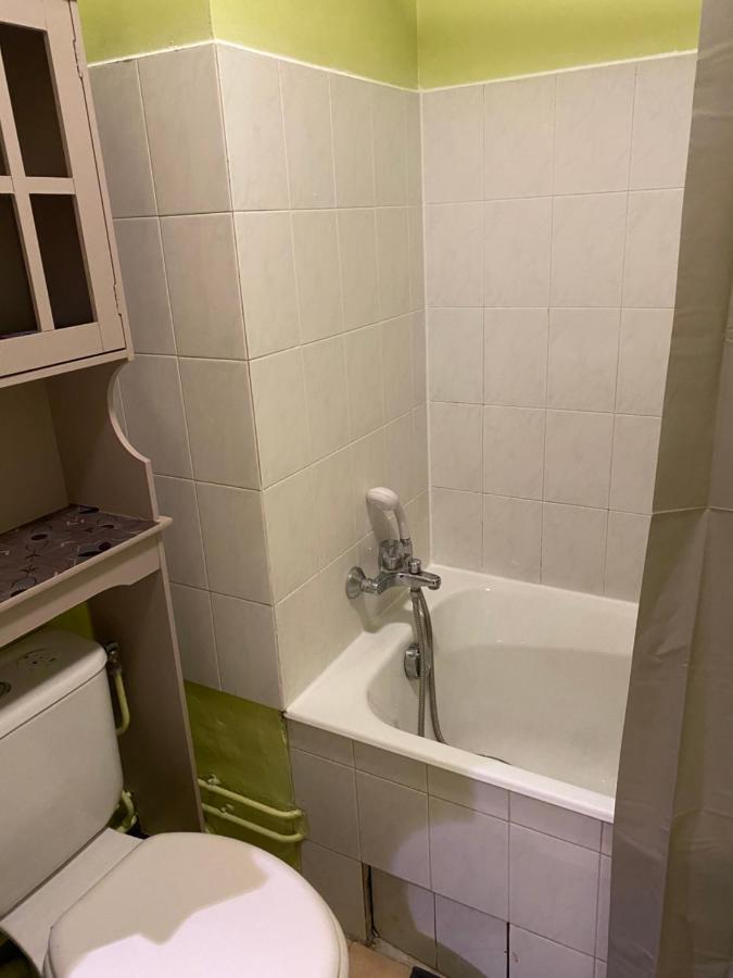 Appartement Cosy Avec Jardin Privatif Et Garage Fontainebleau Kültér fotó