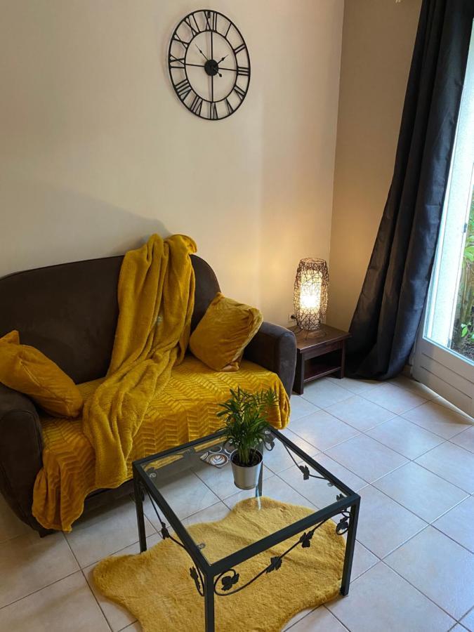 Appartement Cosy Avec Jardin Privatif Et Garage Fontainebleau Kültér fotó